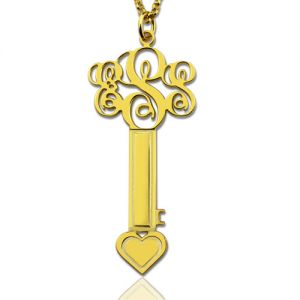 Custom Key Necklace med Fancy Monogram 18k guldpläterad