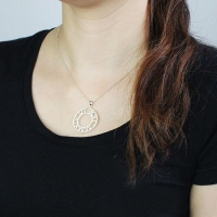 date necklace