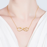 Infinity hjärtslag halsband med namn guldpläterat silver