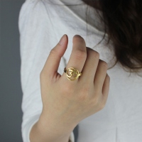 Personifierad Om Yoga Ring 18 k guld