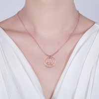 disc necklace