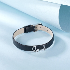 Personligt &quot;Love&quot; Läderarmband