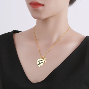 Personligt Memorial Heart Necklace med Angel wing Sterling Silver i guld