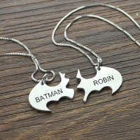Personligt bästa par Batman Namn halsband sterling silver