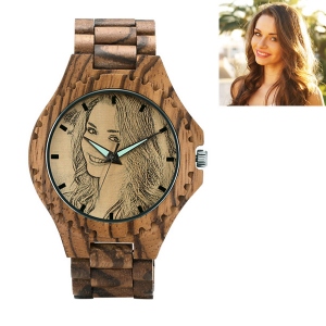 Photo Graverad unik Zebra Wood Watch
